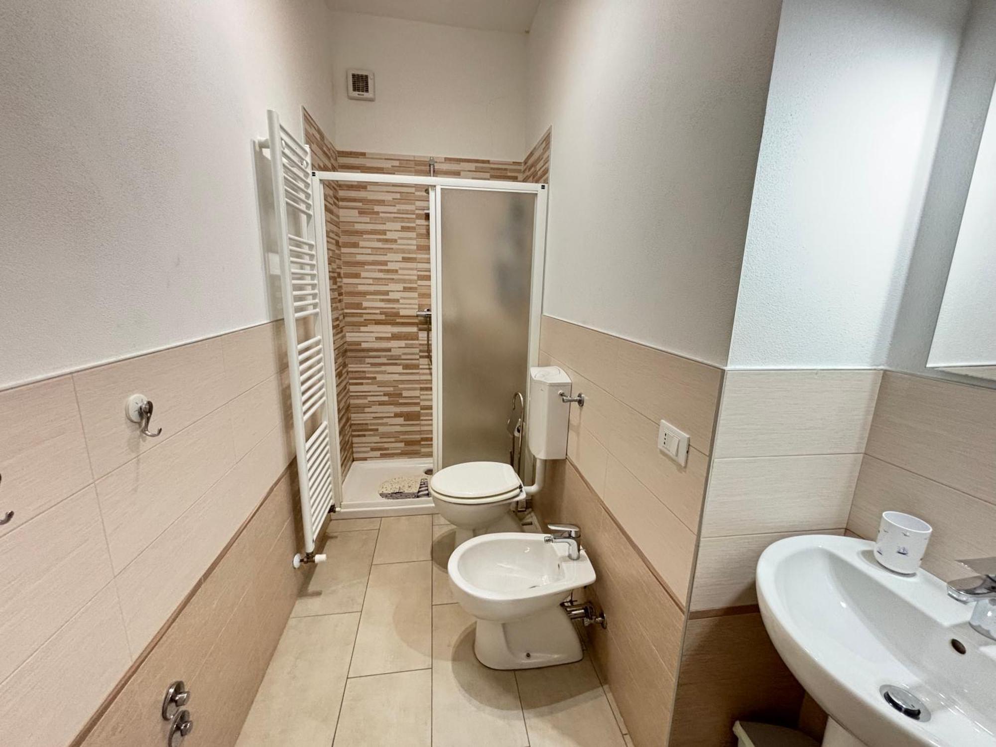 Izz1 Apartments - Motor&Food Valley - Posto Auto Privato ฟอร์มิจิเน ภายนอก รูปภาพ
